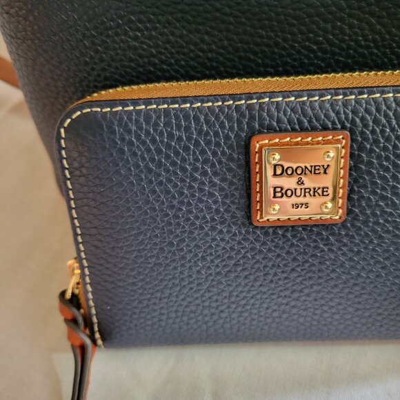 DOONEY & BOURKE Backpack with Zip Around Wallet Navy Blue Pebble Grain Leather - Picture 5 of 6
